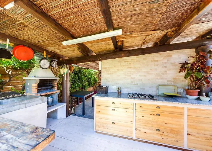 Cuxac De Na Joana Willa